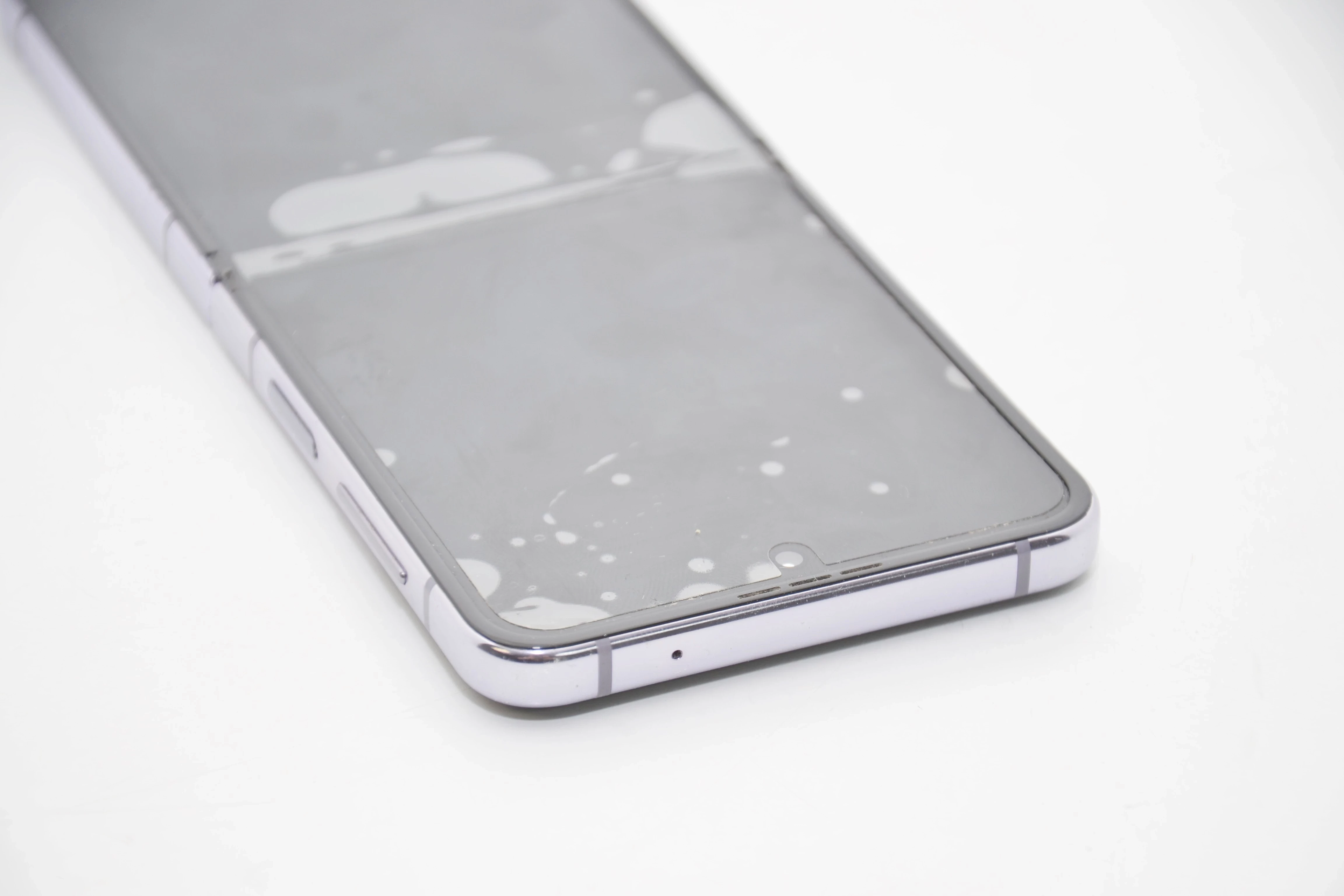 telefon-samsung-galaxy-z-flip-4-kod-producenta-sm-f721blvgeue