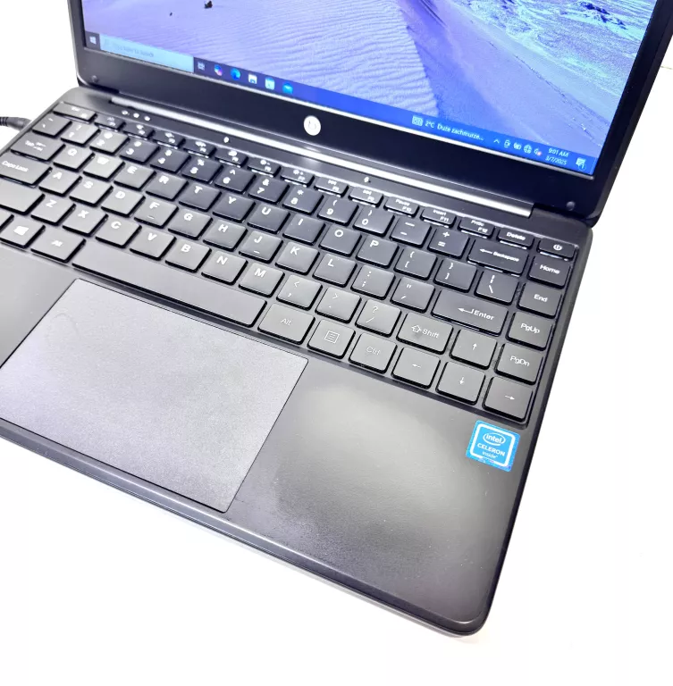 LAPTOP TECHBITE ZIN 3 14.1 + CZARNE ETUI + ZASILACZ