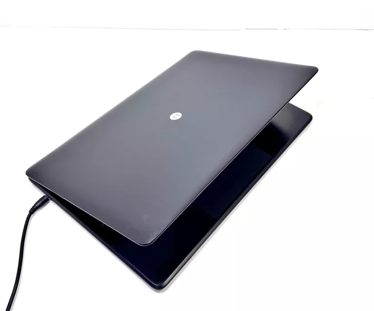 LAPTOP TECHBITE ZIN 3 14.1 + CZARNE ETUI + ZASILACZ