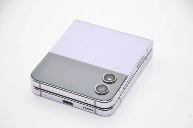 telefon-samsung-galaxy-z-flip-4-pamiec-ram-202865-214113