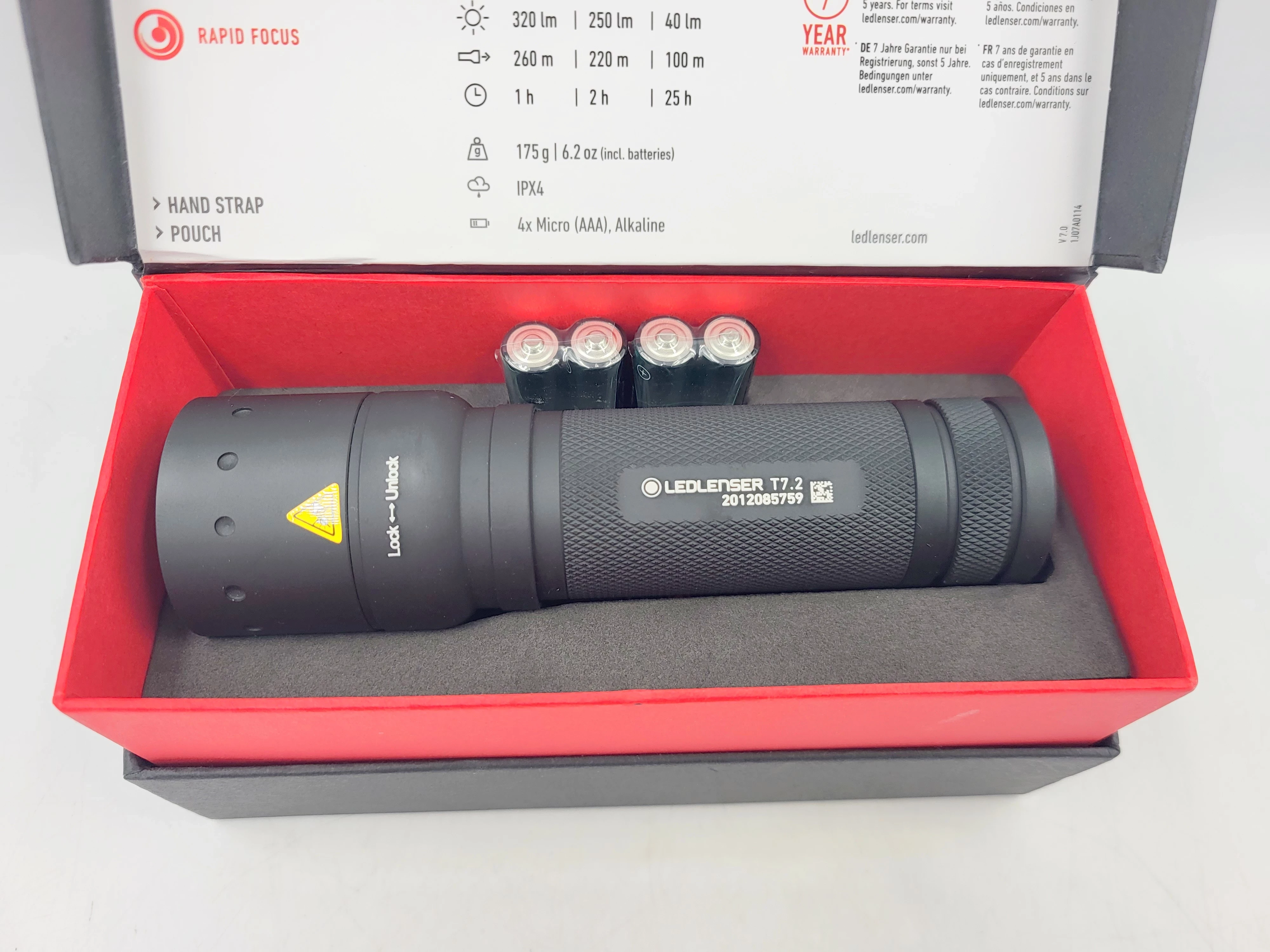 latarka-ledlenser-p72-320-lumenow-do-260-metrow-ipx4-advanced-focus-syste-kod-producenta-5010046