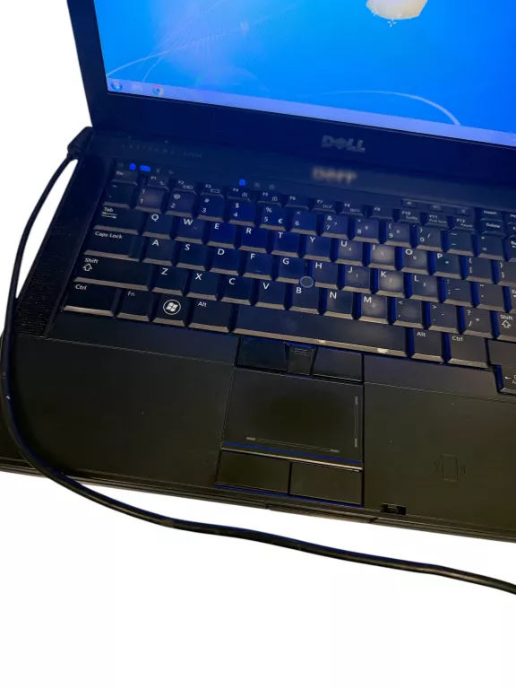 laptop-dell-latitude-e6400-2gb-ram-intel-core-2-duo-150gb-dysk-zasilacz-przekatna-ekranu-1410