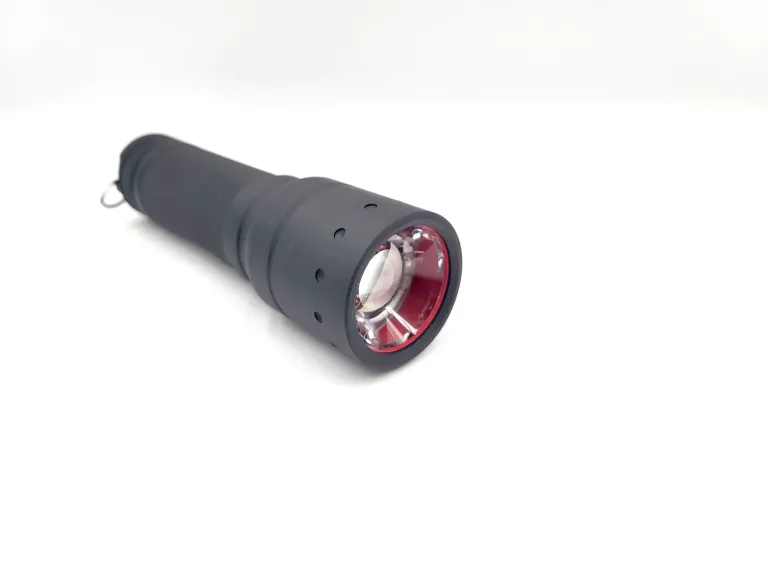 latarka-ledlenser-p72-320-lumenow-do-260-metrow-ipx4-advanced-focus-syste-zasilanie-209202-1769477