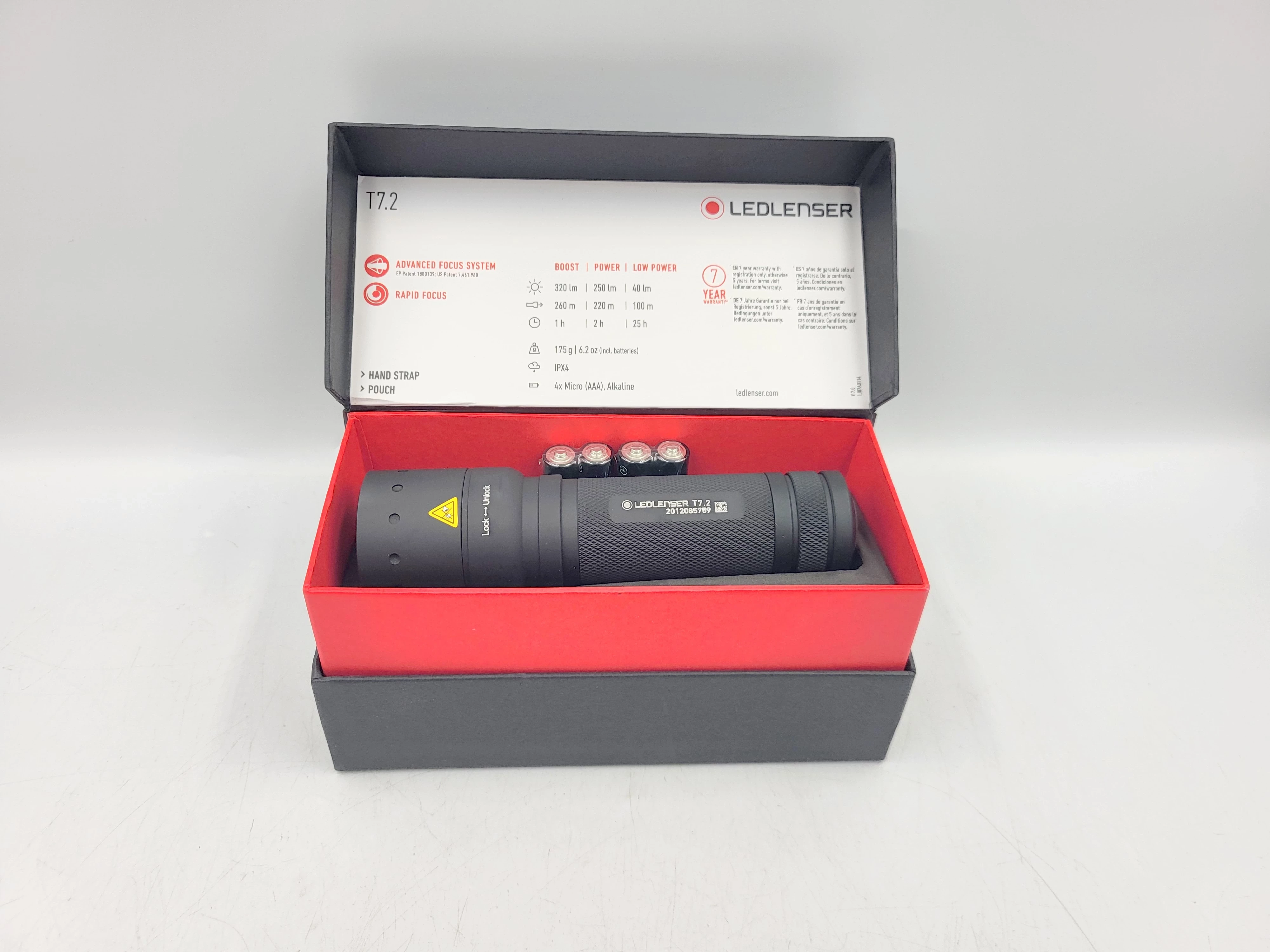 latarka-ledlenser-p72-320-lumenow-do-260-metrow-ipx4-advanced-focus-syste-ean-gtin-4029113960755