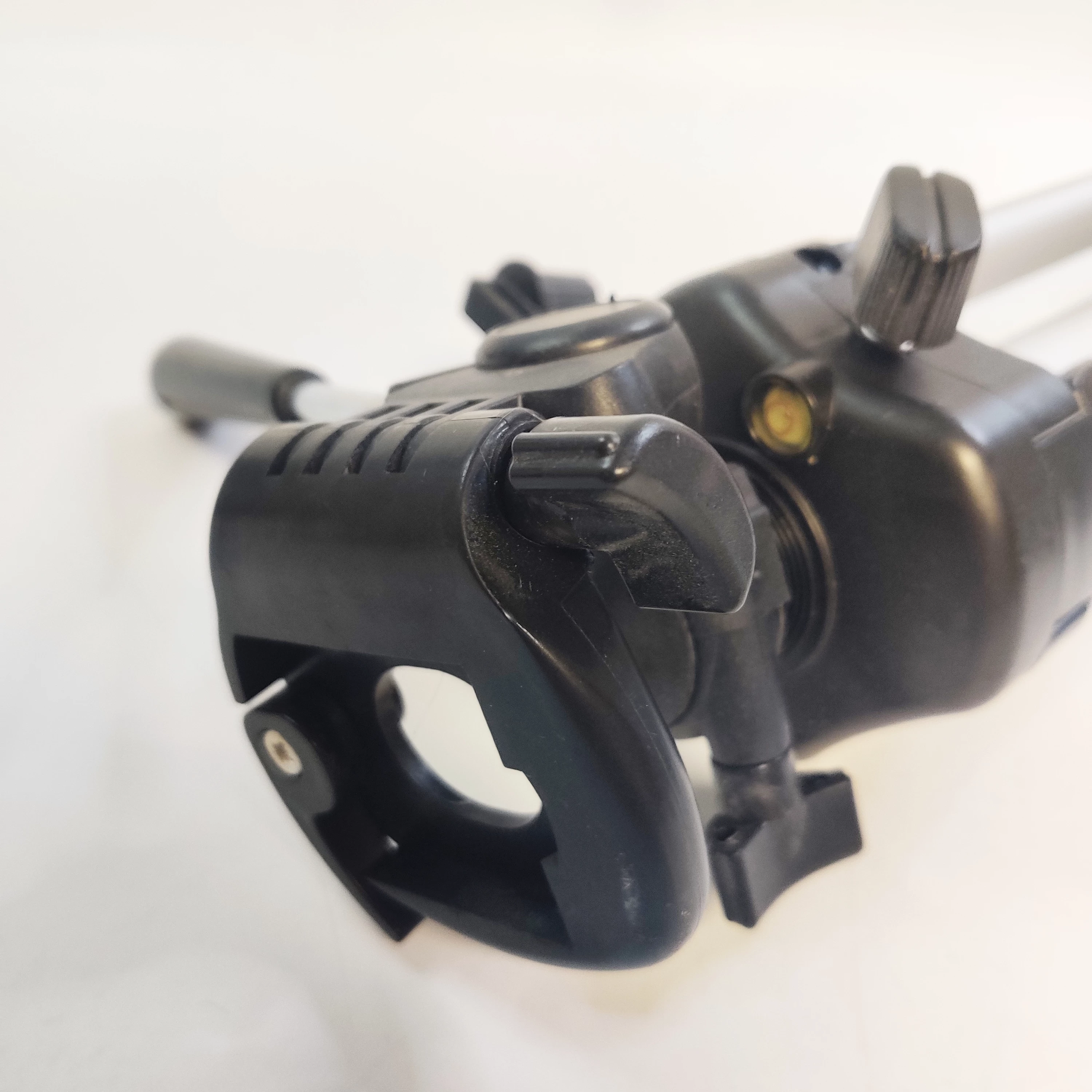 statyw-dla-narzedzi-laserowych-magnusson-marka-248811-950928