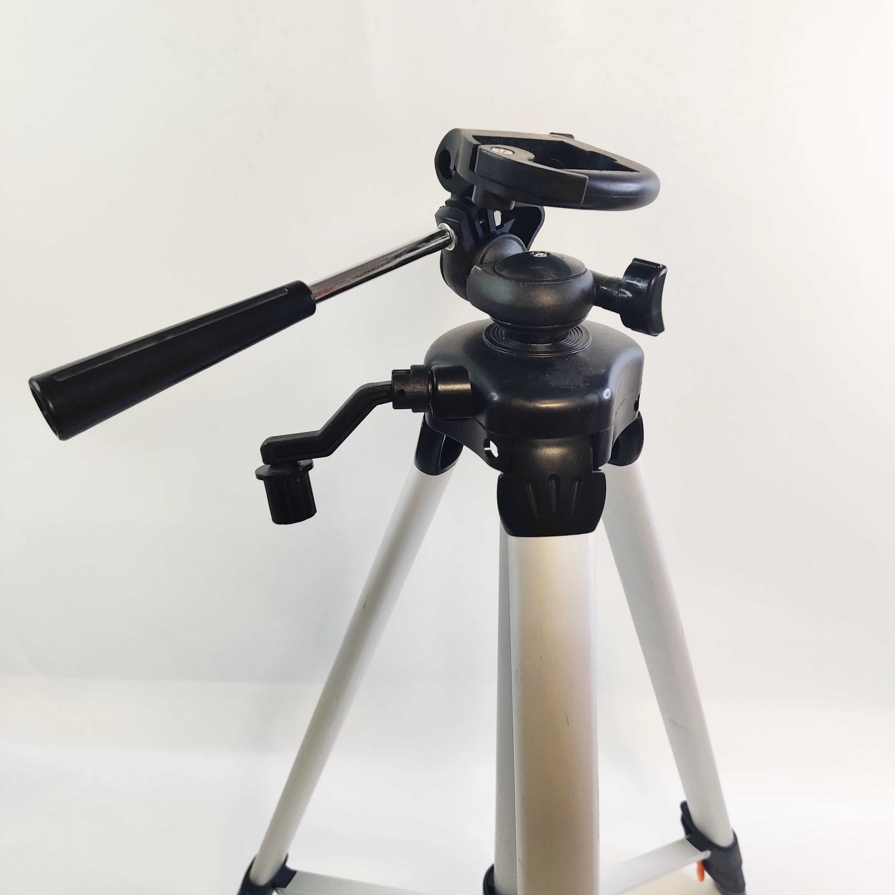 statyw-dla-narzedzi-laserowych-magnusson-stan-11323-2