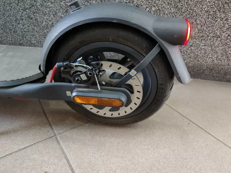 HULAJNOGA ELEKTRYCZNA XIAOMI ELECTRIC SCOOTER 4