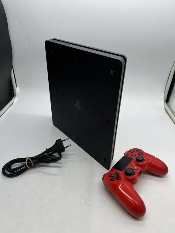 KONSOLA PS4 500GB CUH-2216A + PAD