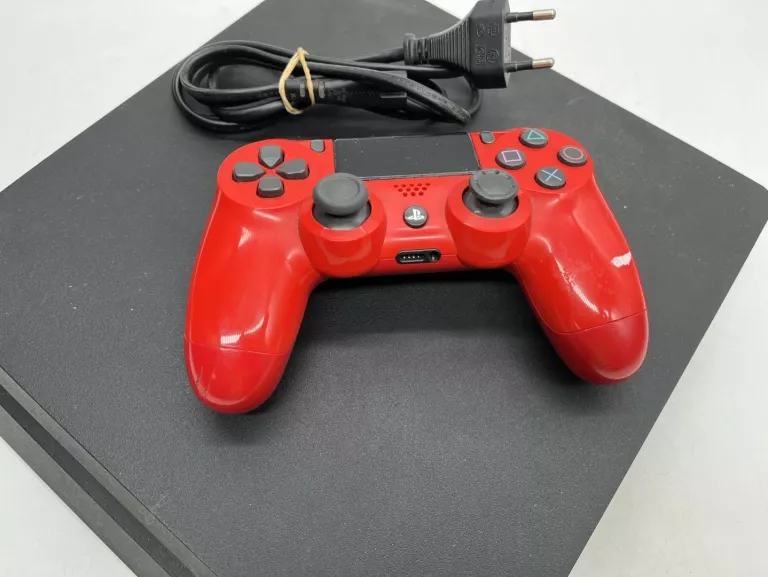 KONSOLA PS4 500GB CUH-2216A + PAD