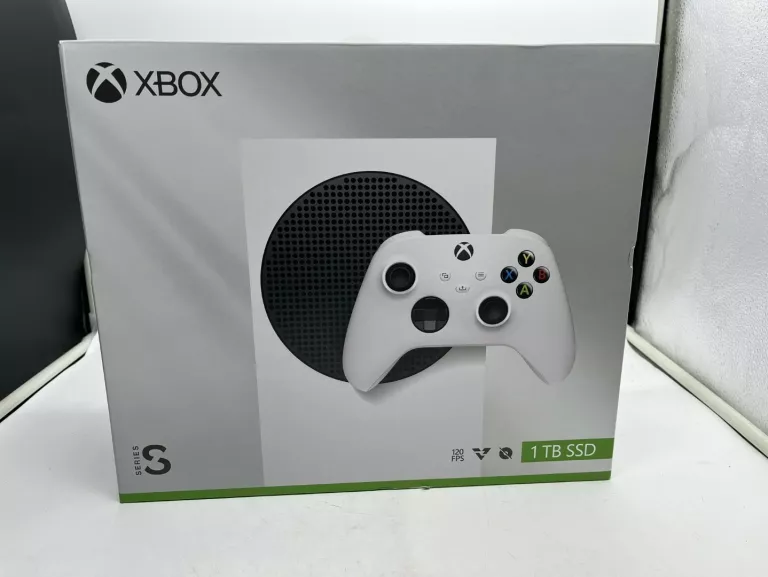 KONSOLA XBOX SERIES S 1TB + PAD PUDEŁKO KOMPLET