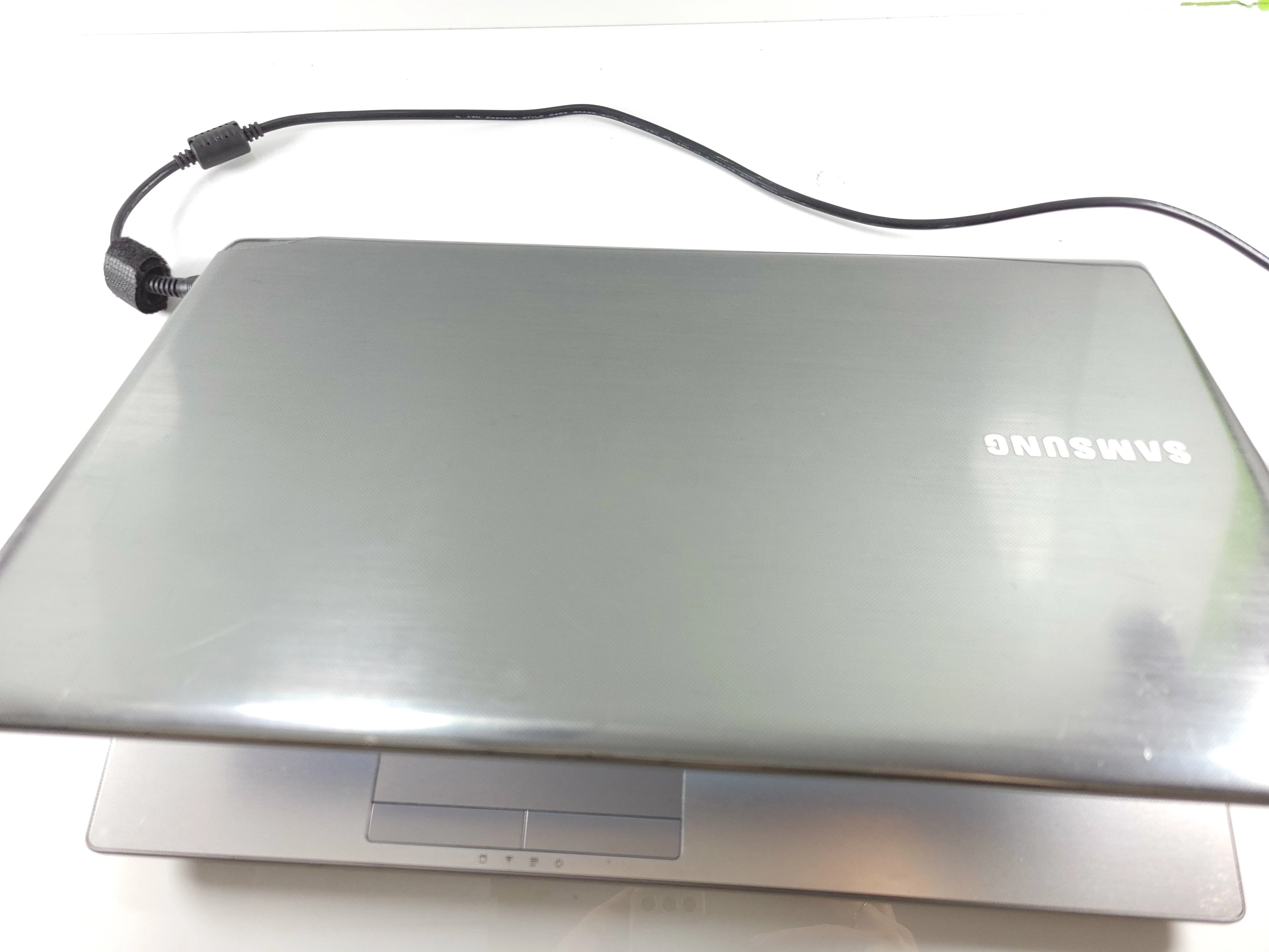 laptop-samsung-np550p5c-i5-3210m-6698gb-w10-home-seria-procesora-4366-20