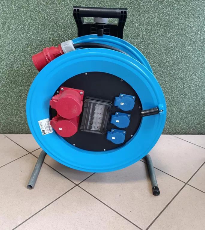 PRZEDŁUŻACZ BĘBNOWY 16/32A 5P 400V 5XGS 16A 250V IP44 30M 9732Z55465 PCE