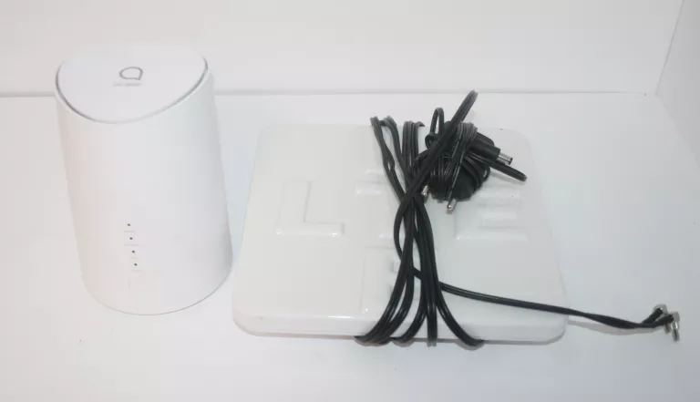ROUTER ALCATEL HH71V1 Z ANTENA ZWENETRZNA