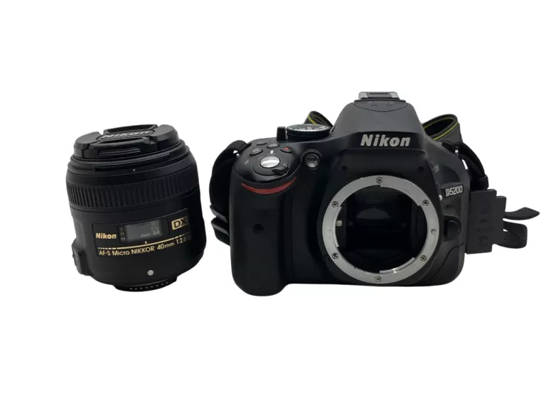LUSTRZANKA NIKON D5200 + OBIEKTYW AF-S MICRO NIKKOR 40MM - PRZEBIEG 11667!