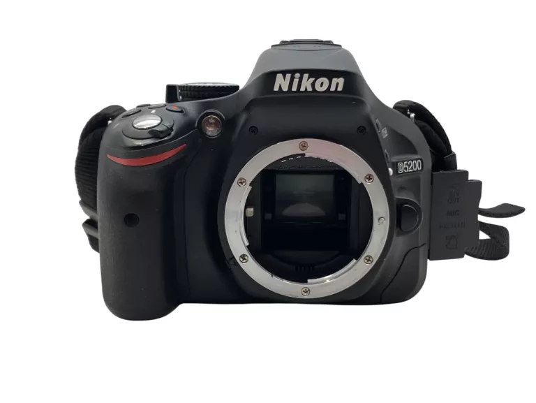 LUSTRZANKA NIKON D5200 + OBIEKTYW AF-S MICRO NIKKOR 40MM - PRZEBIEG 11667!