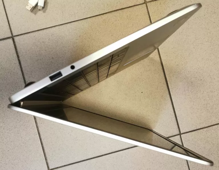 LAPTOP HUAWEI MATEBOOK KPL-W00 KABEL