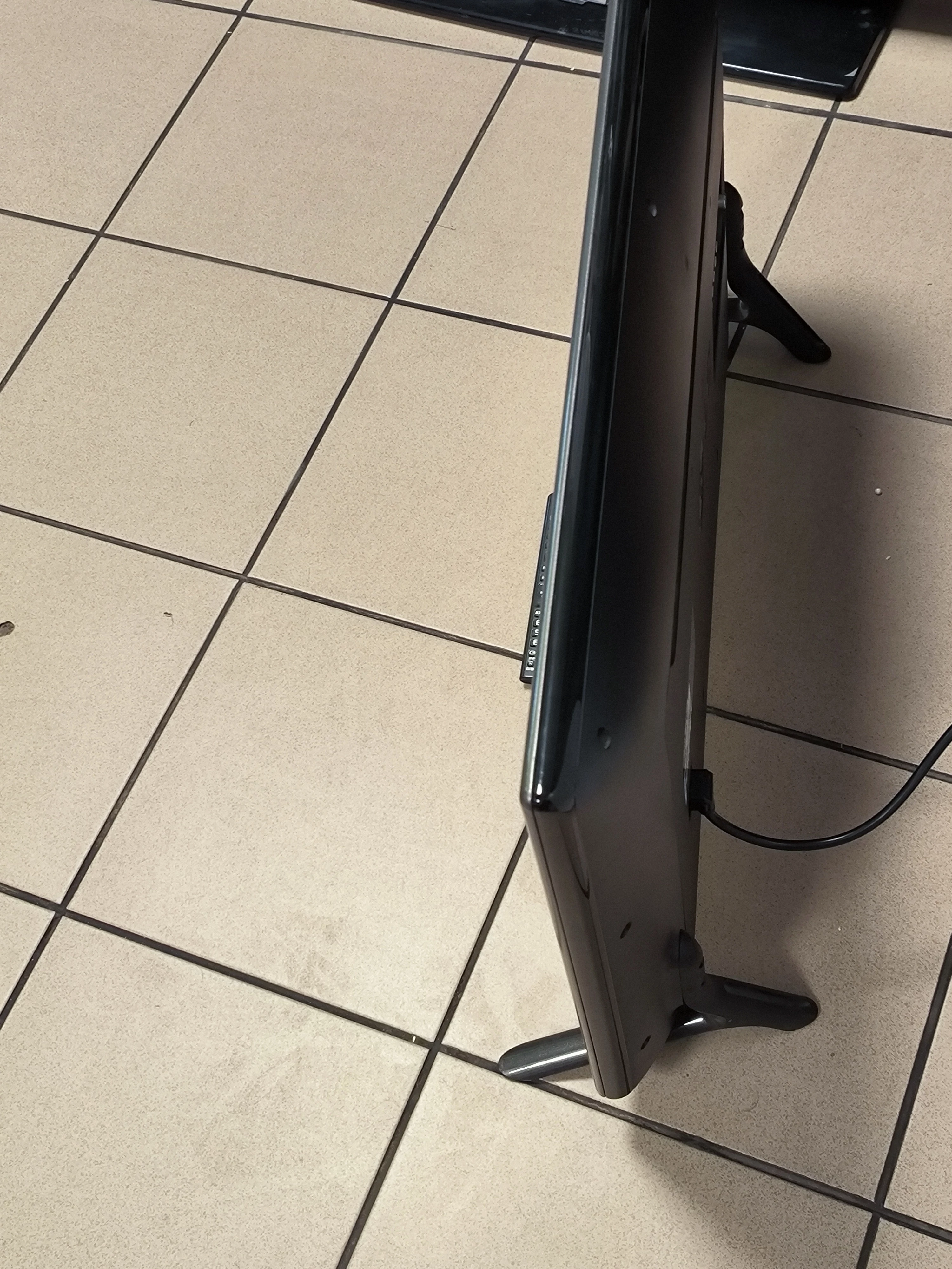 telewizor-lg-32lb561b-led-32-stan-11323-2