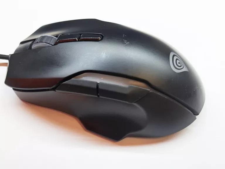 MYSZKA GENESIS XENON 220 G2