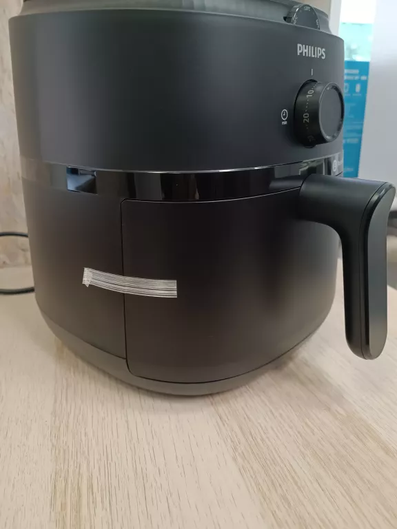 AIRFRYER PHILIPS 1000 SERIES 4.2L IGŁA