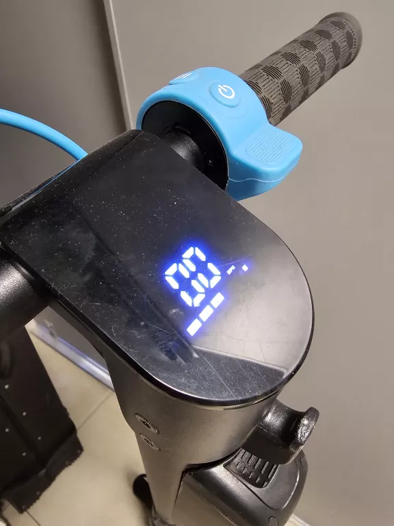 HULAJNOGA ELEKTRYCZNA BLAUPUNKT ELECTRIC SCOOTER ESC910