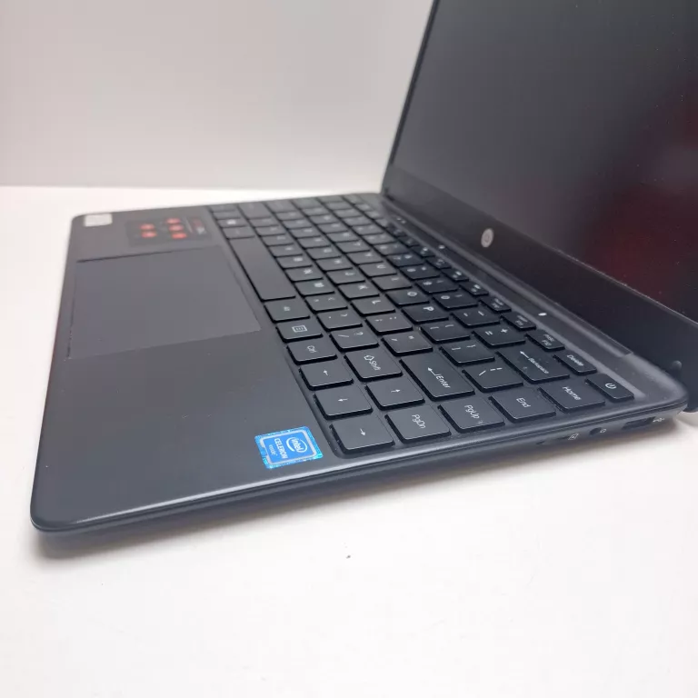 LAPTOP TECHBITE ZIN 2 4/64GB