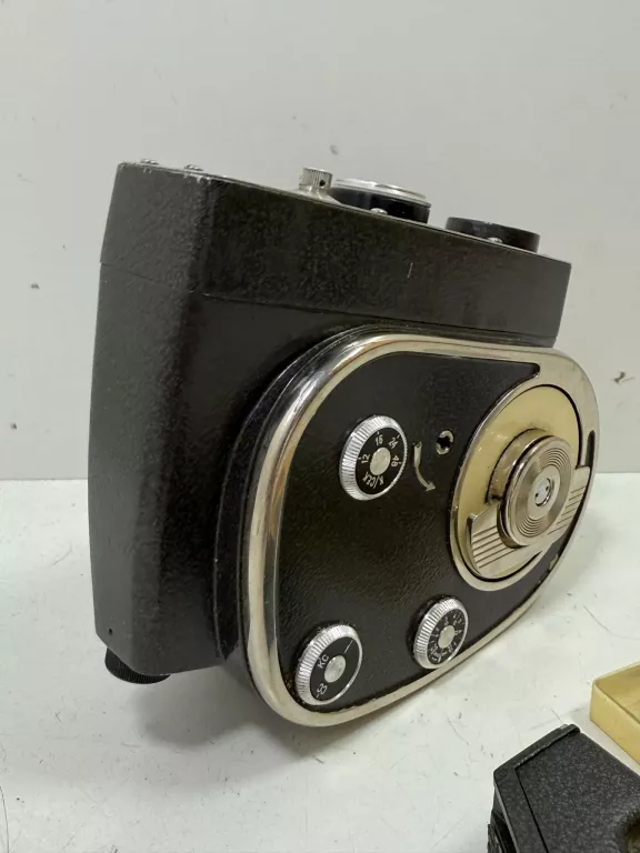 aparat-kwarc-2-prl-targowa-41-warszawa