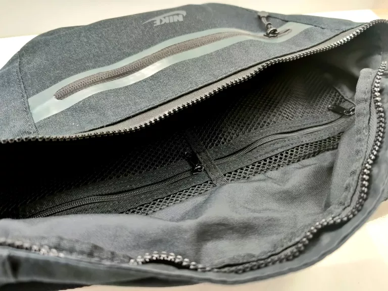 SASZETKA NERKA NIKE ELEMENTAL PREMIUM DN2556