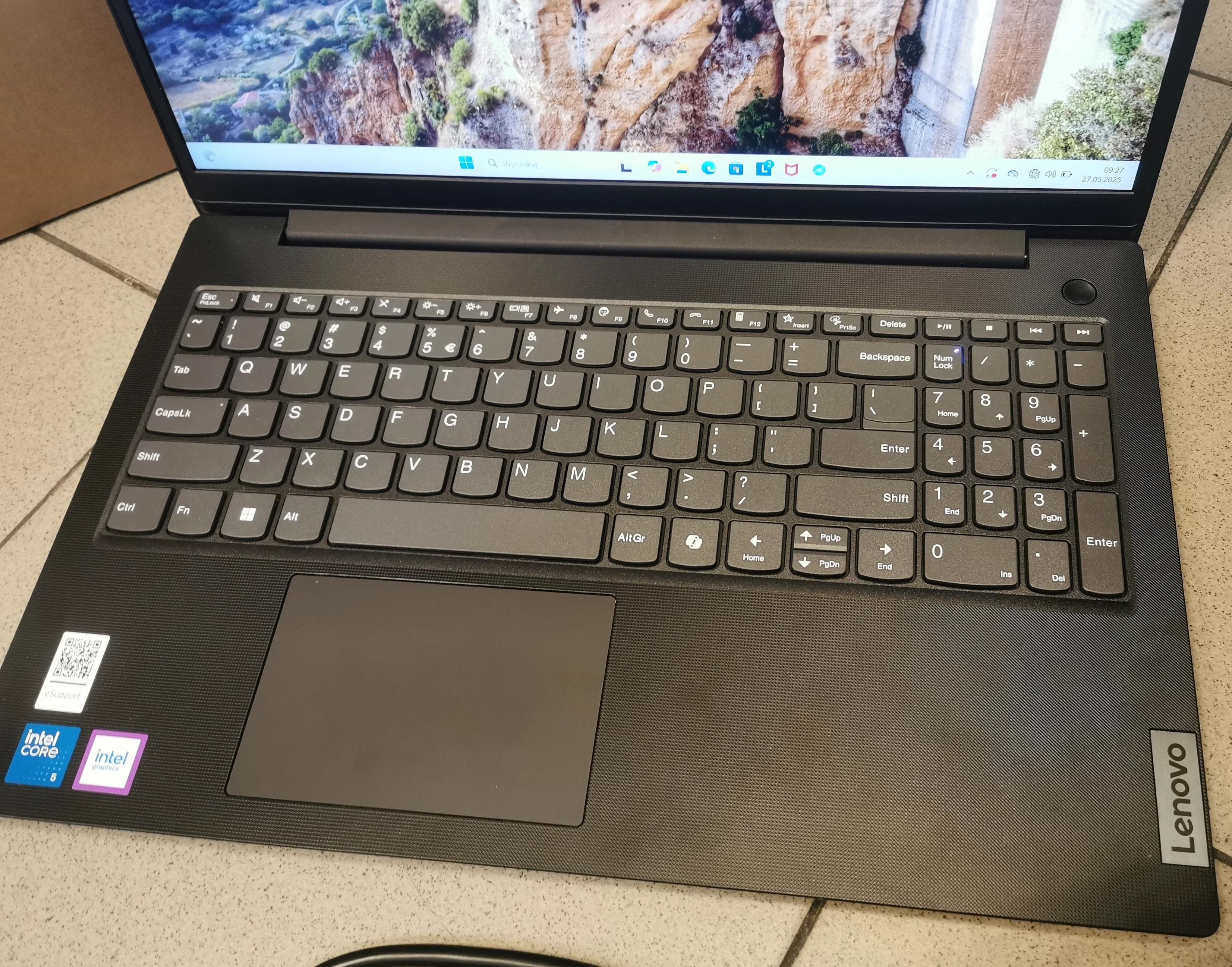 laptop-lenovo-v15-g5-irl-intel-core-5-120u51216w11pro-rozdzielczosc-px-4474-211457