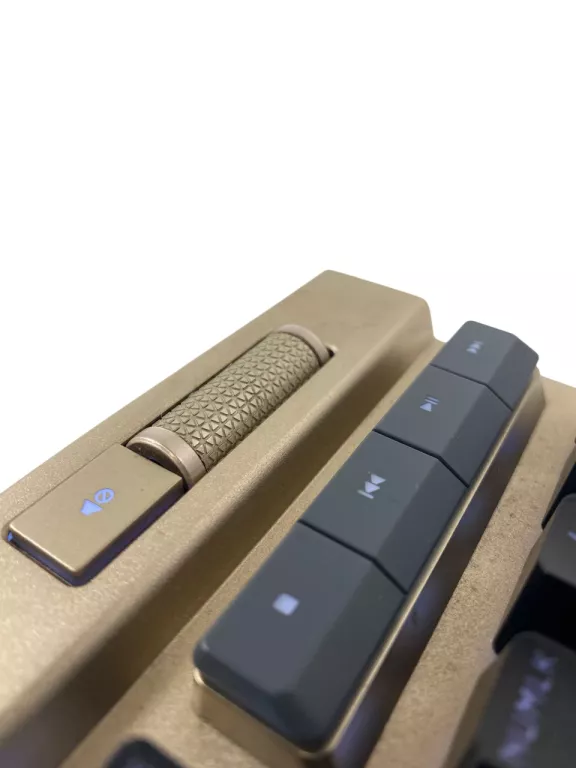 KLAWIATURA GAMINGOWA PRZEWODOWA CORSAIR K100 OPX RGB GOLD PC XBOX MAC