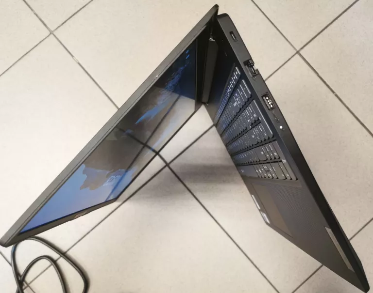 LAPTOP LENOVO V15 G5 IRL KPL PARAGON GWARANCJA