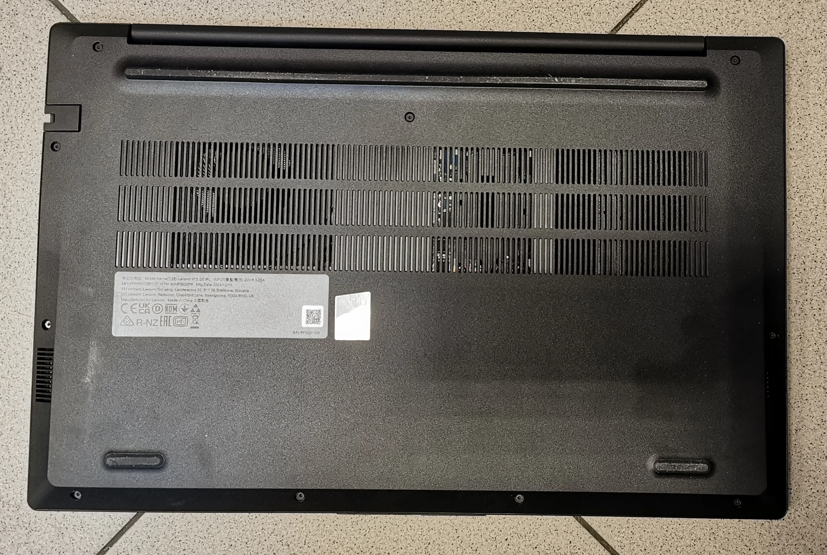 laptop-lenovo-v15-g5-irl-intel-core-5-120u51216w11pro-liczba-rdzeni-procesora-4329-9