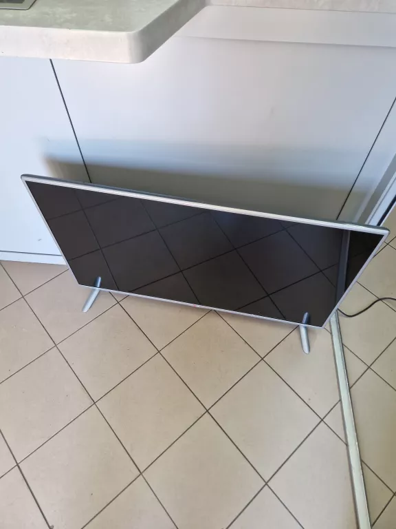 TELEWIZOR LED LG 47LB5700 47" HD READY