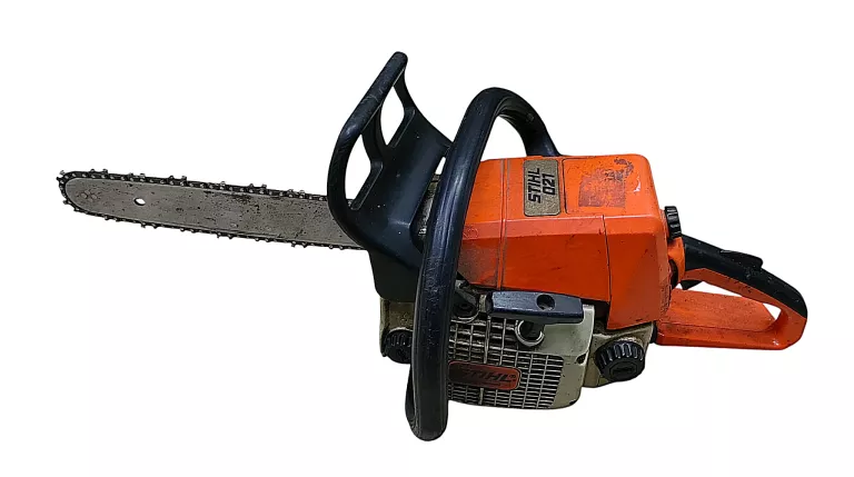 pila-spalinowa-stihl-021-rynek-4-staszow
