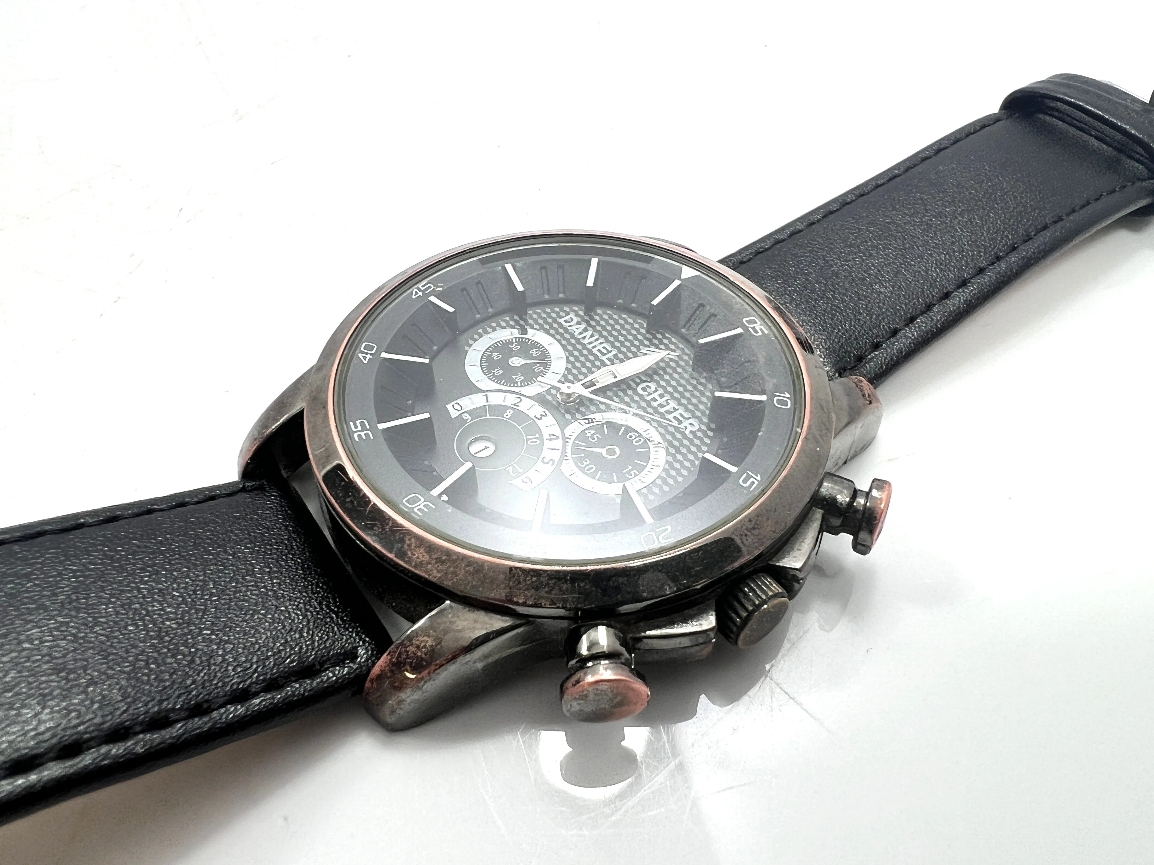 zegarek-meski-daniel-hechter-stan-11323-2