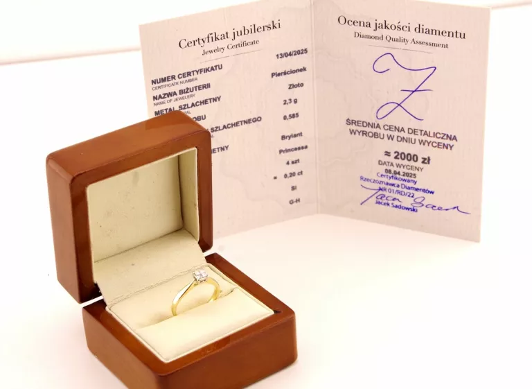 NIEZWYKŁY ZŁOTY PIERŚCIONEK PRÓBA 585 2,30G 4 BRYLANTY 0,20CT + WYCENA