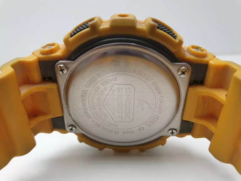 ZEGAREK MĘSKI CASIO GA-100A ZÓŁTY