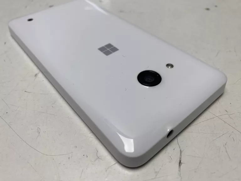 TELEFON NOKIA LUMIA 550