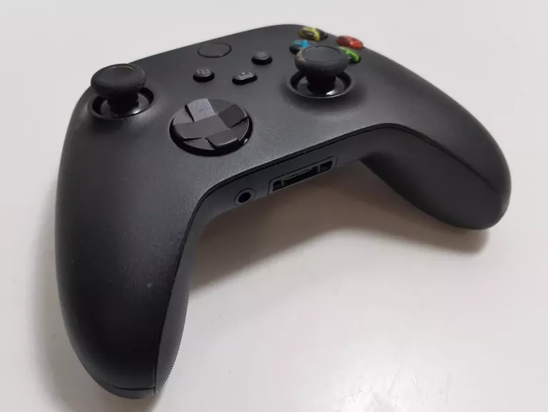 pad-do-xbox-series-opis-grojecka-79-warszawa
