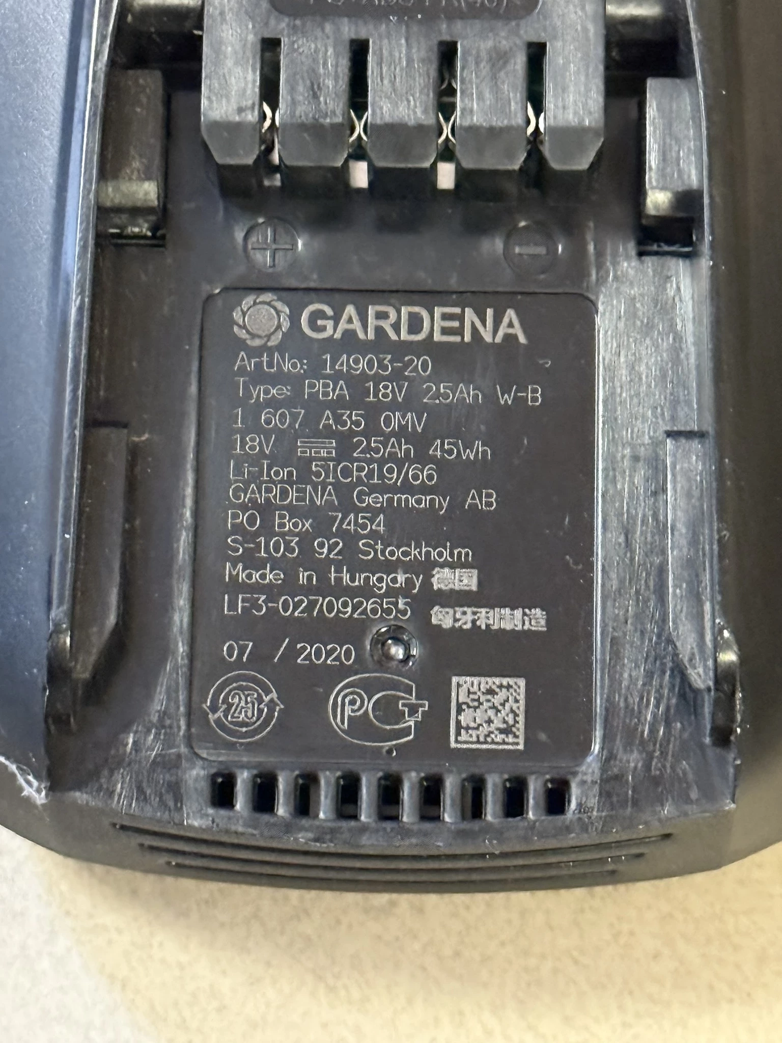 gardena-kosiarka-akumulatorowa-lad-bat-stan-11323-2