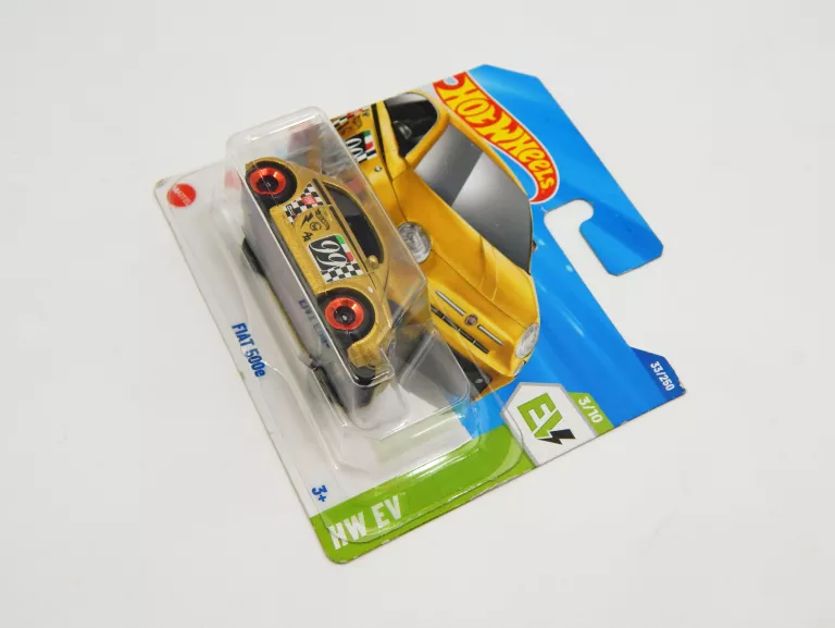 HOT WHEELS 3/10 FIAT 500E