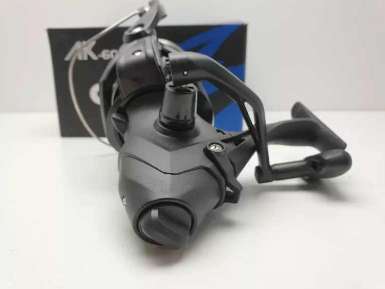 KOŁOWROTEK OKUMA AK-6000 KOMPLET