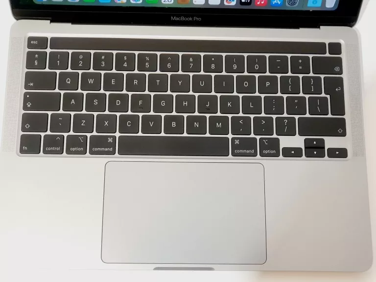 LAPTOP APPLE MACBOOK PRO 13 2020 32GB/512GB SSD/CORE I7 KOMPLET