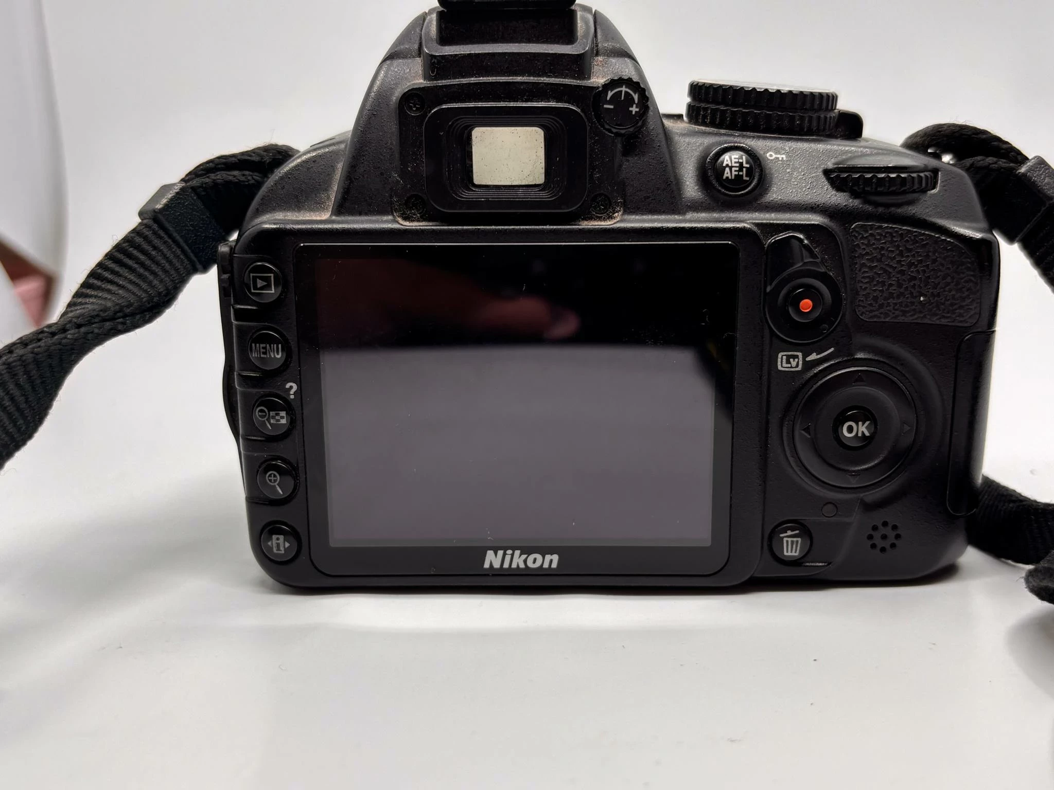 lustrzanka-nikon-d3100-w-zestawie-814-2