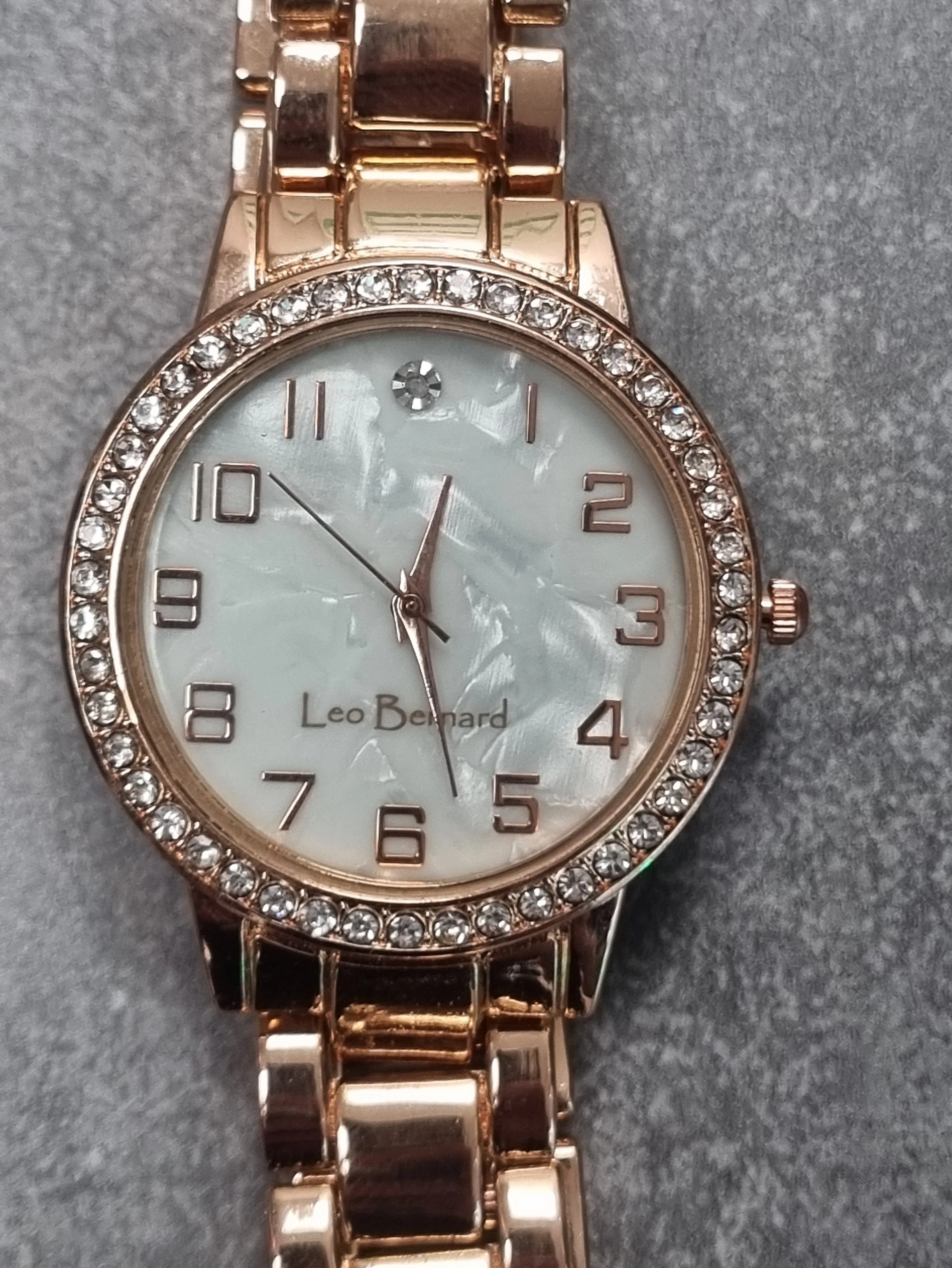 zegarek-damski-leo-bernard-quartz-funkcje-220-2097152