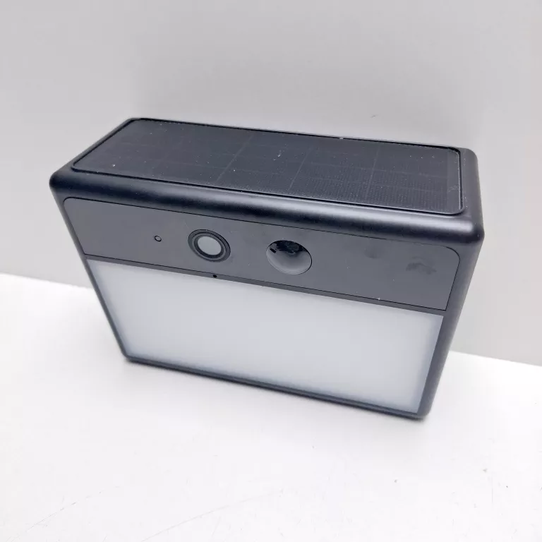 LAMPA SOLARNA Z KAMERĄ LSC SMART CONNECT