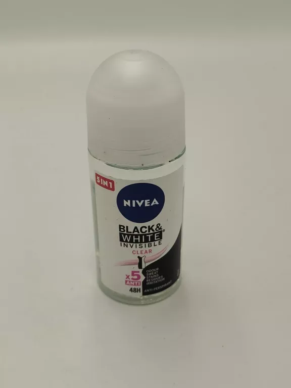 NIVEA INVISIBLE CLEAR BLACK&WHITE ANTYPERSPIRANT DAMSKI KULKA ROLL-ON 50ML