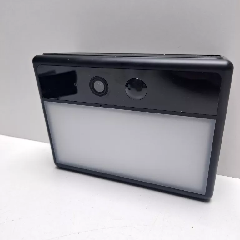 LAMPA SOLARNA Z KAMERĄ LSC SMART CONNECT