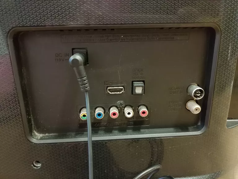 TELEWIZOR LG 32LH510B + PILOT