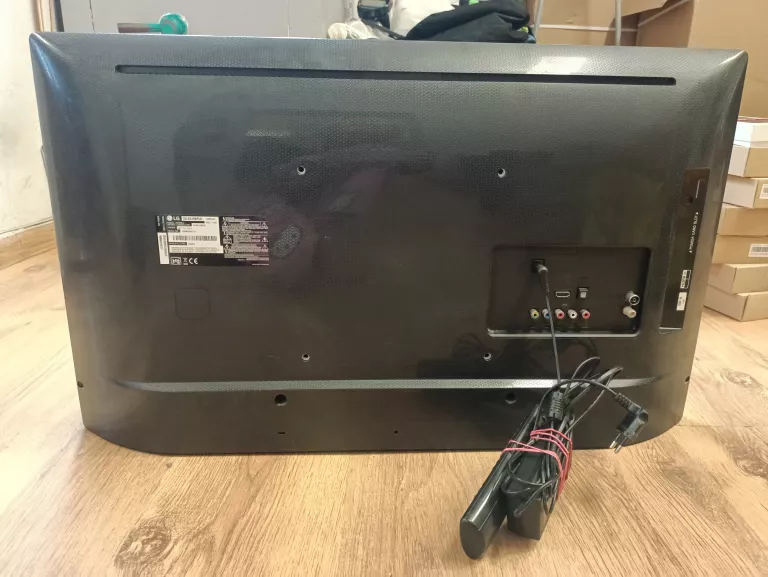 TELEWIZOR LG 32LH510B + PILOT