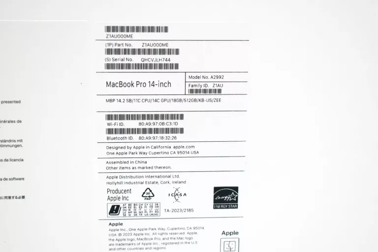 LAPTOP APPLE MACBOOK PRO 14,2" A2992